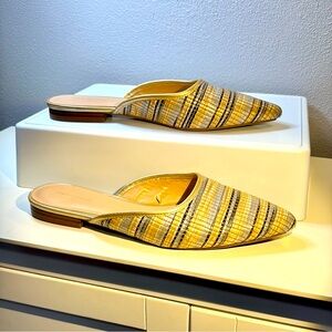 Ann Taylor Factory Tan and Black Mules size 9M